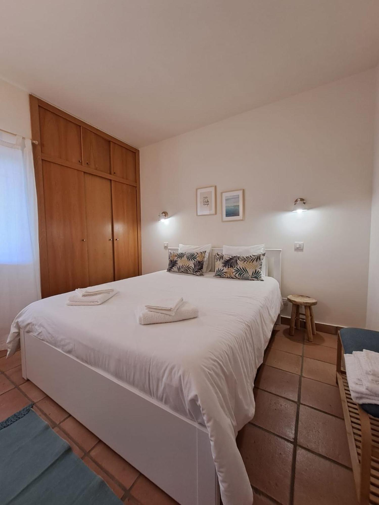Sea View Apartment Near Meia Praia Beach In Lagos! 客房 照片