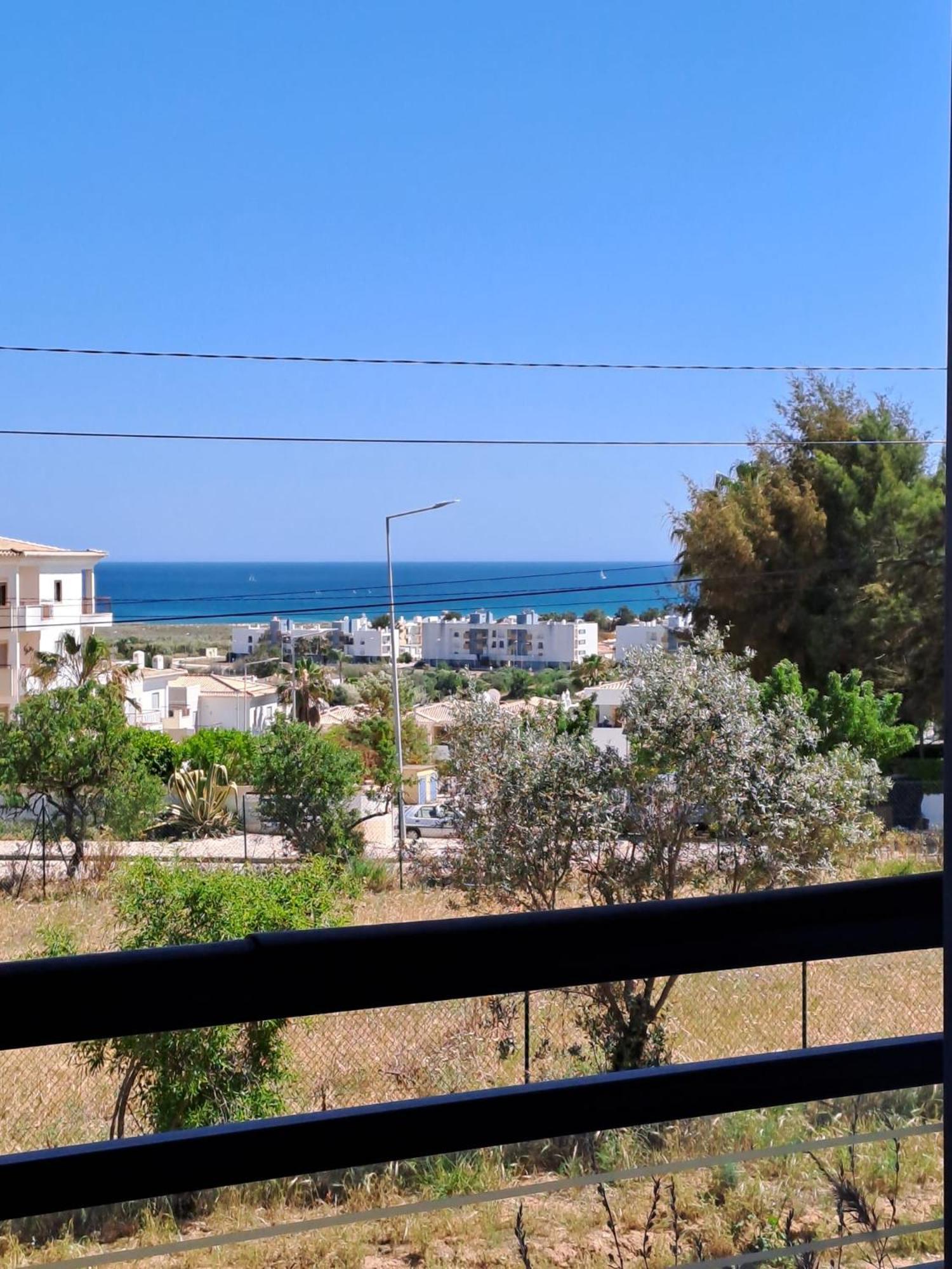 Sea View Apartment Near Meia Praia Beach In Lagos! 客房 照片